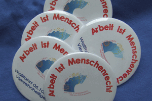 Button Wallfahrt Arbeit ist Menschenrecht